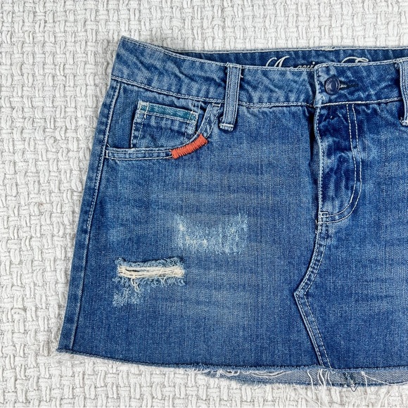 Y2K American Eagle Low Rise Denim Mini Skirt - Picture 3 of 7